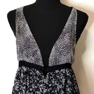 Love Sadie sleeveless boho maxi dress lace detail Sz S